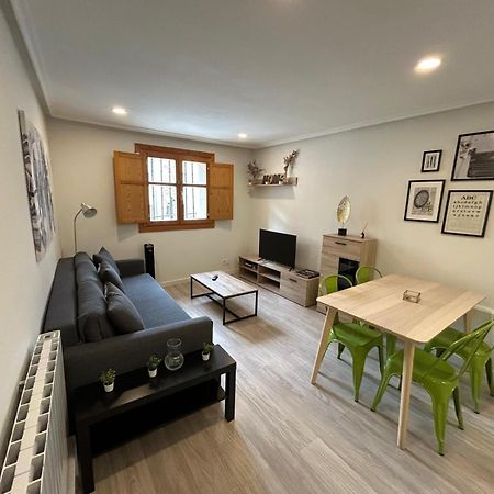 Apartamento Con Encanto En Casco Historico De Burgos Luaran gambar