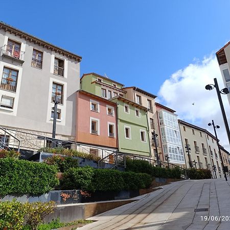 Apartamento Con Encanto En Casco Historico De Burgos Luaran gambar