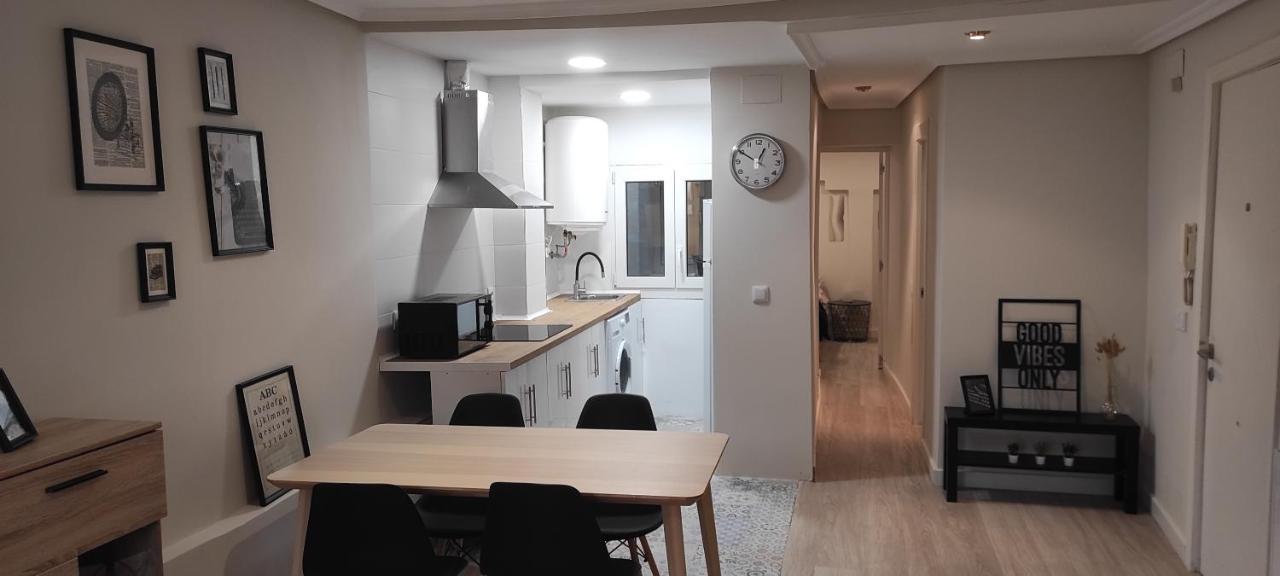 Apartamento Con Encanto En Casco Historico De Burgos Luaran gambar
