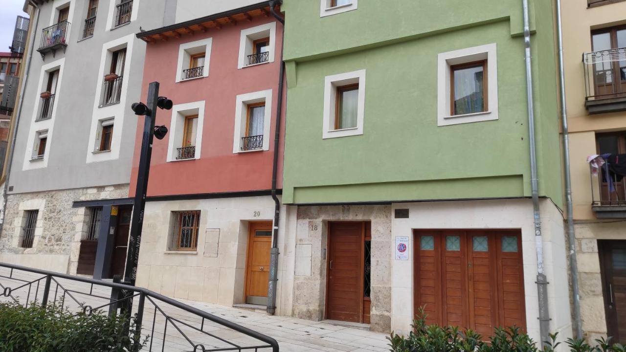 Apartamento Con Encanto En Casco Historico De Burgos Luaran gambar