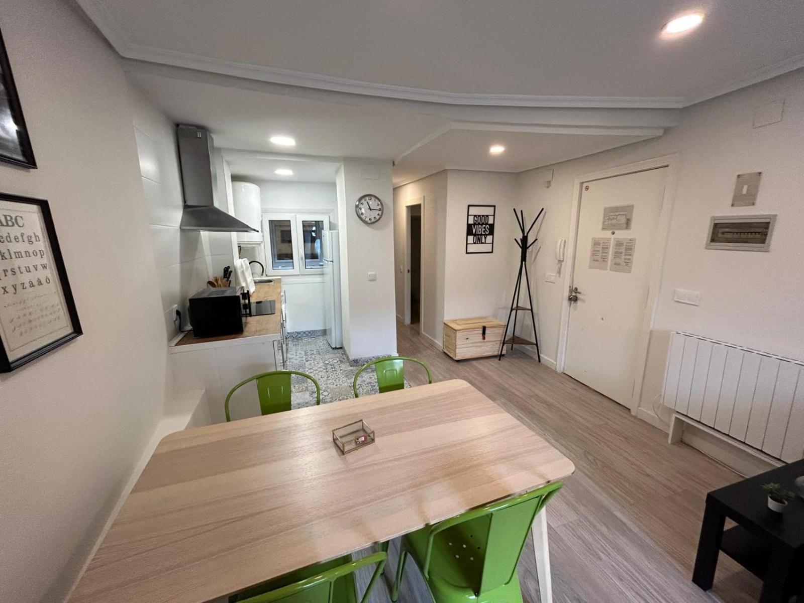 Apartamento Con Encanto En Casco Historico De Burgos Luaran gambar